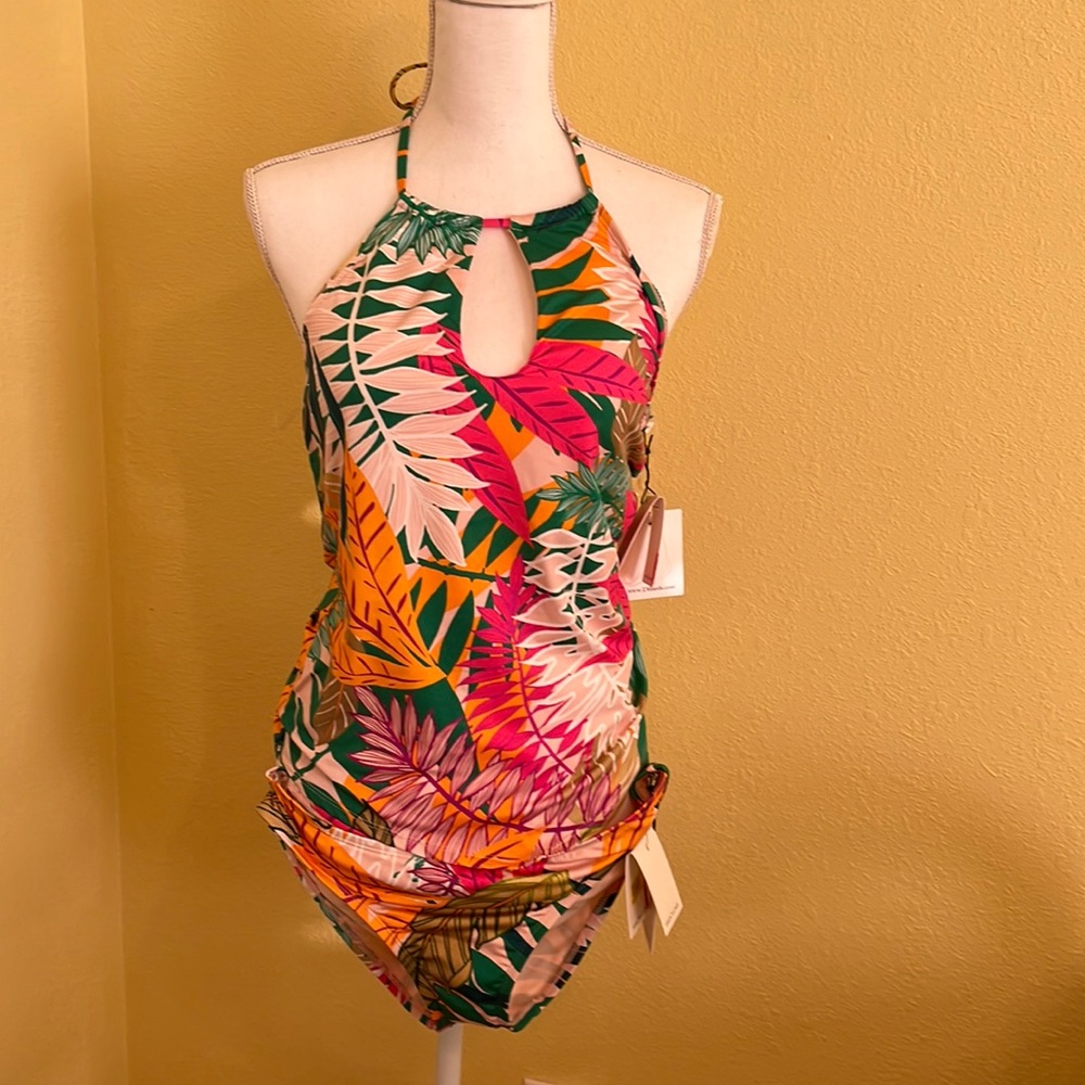 NWT Gibson and Latimer swimsuit two-piece size small